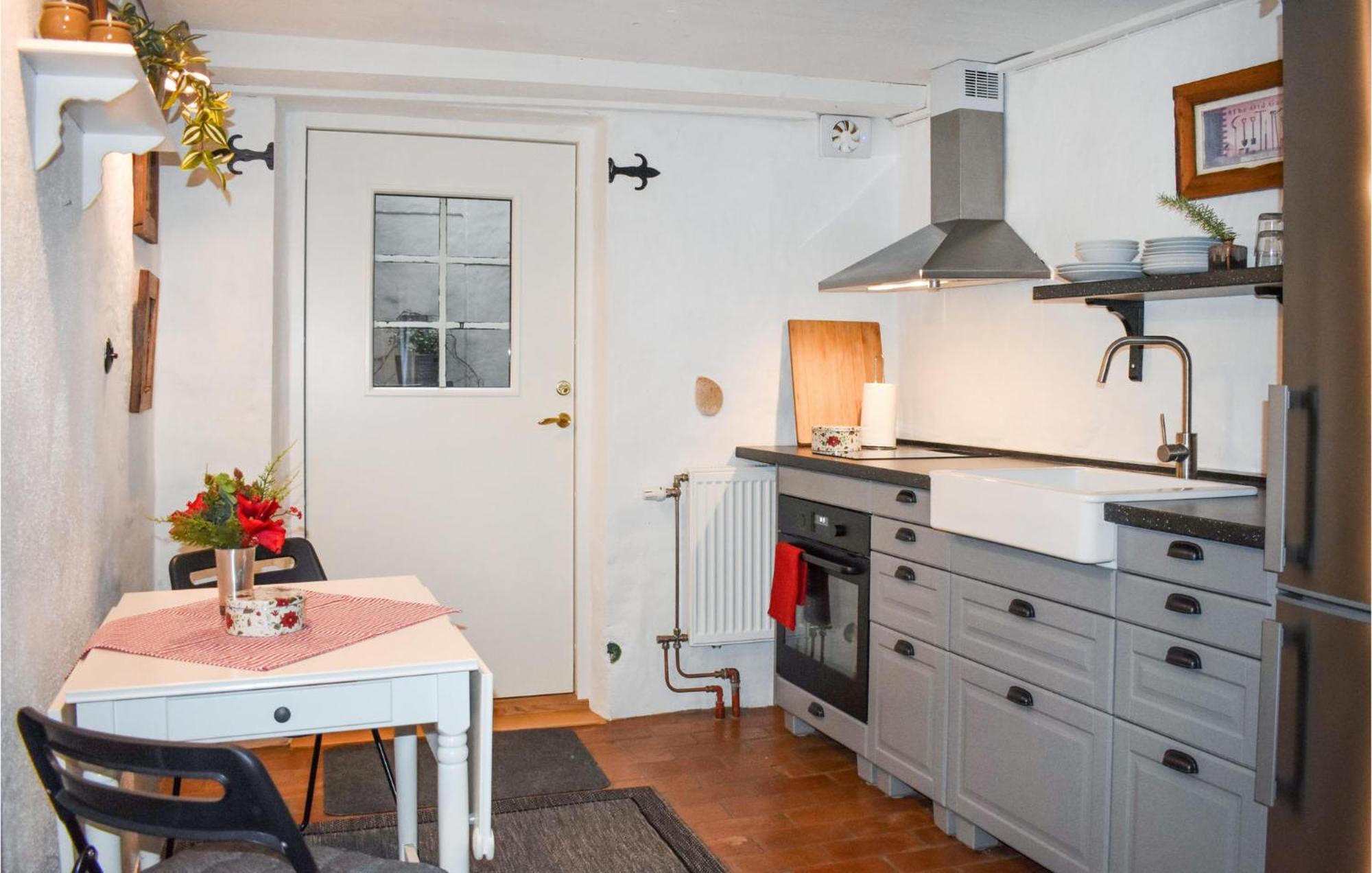 1 Bedroom Amazing Apartment In Ystad Εξωτερικό φωτογραφία
